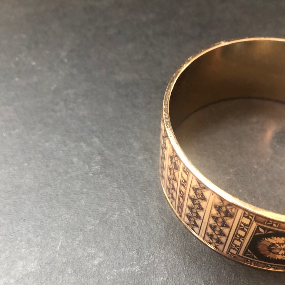 Erwin pearl bangle bracelet - Picture 4 of 4